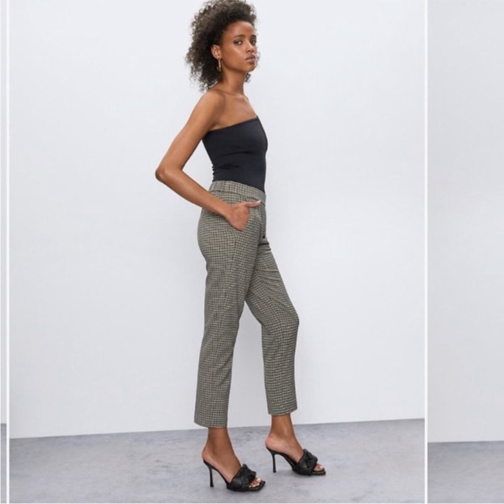 Aritzia Babaton Conan cropped dress pants - gray black plaid